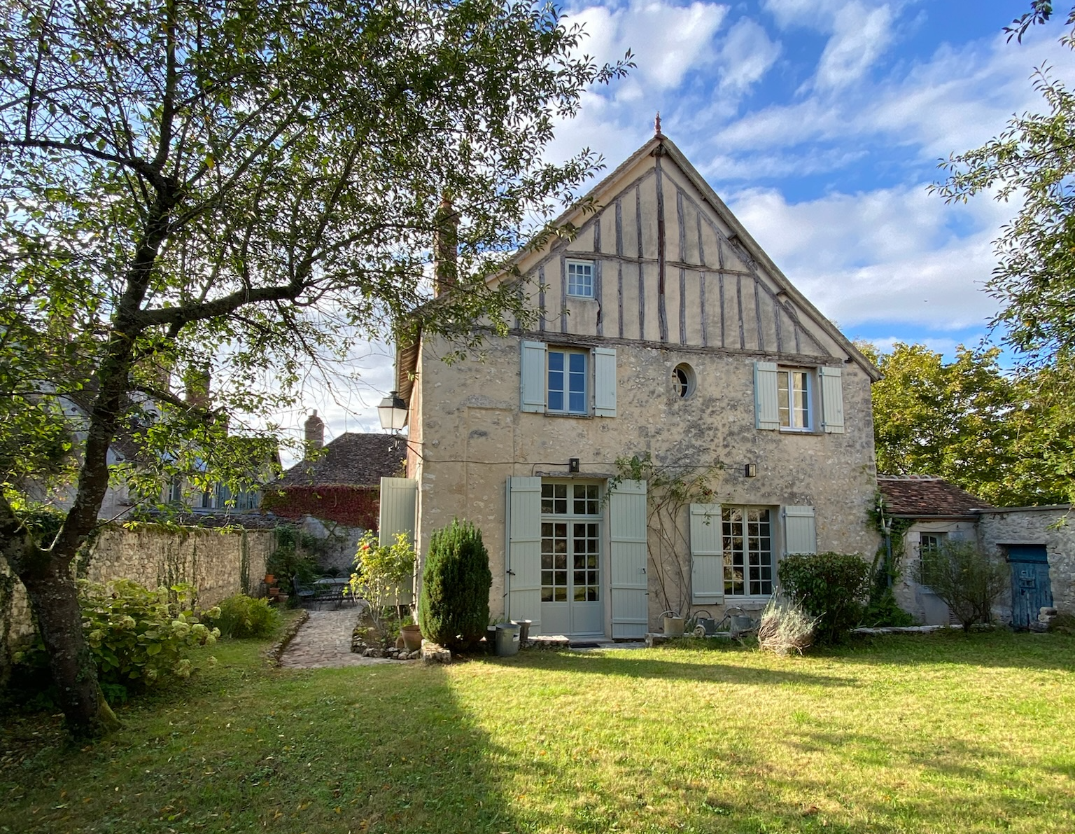 Maison en pierre de village