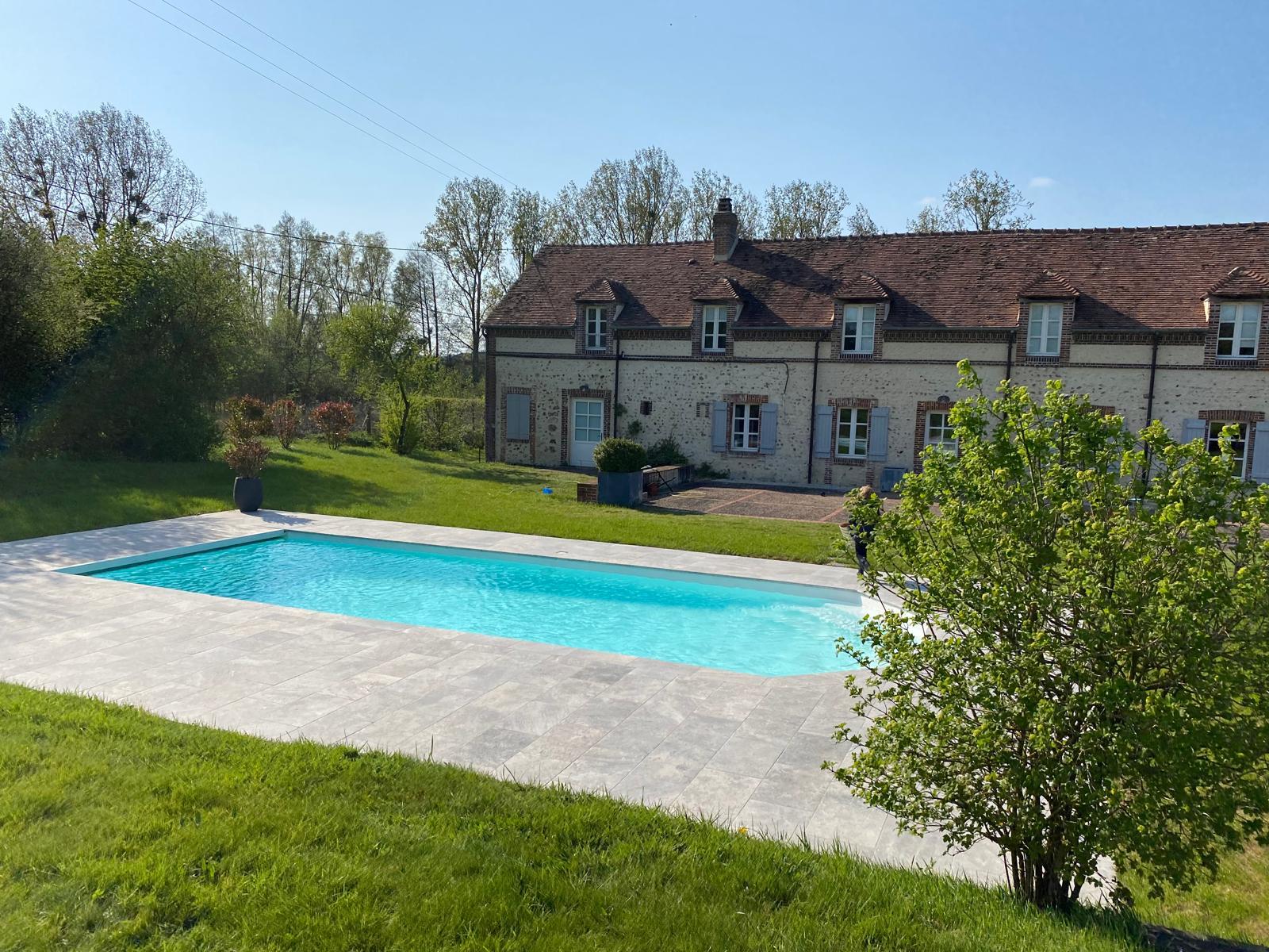 Maison familiale avec piscine chauffée